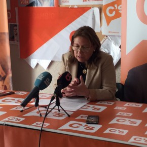 Mas: “La nueva plica anual del servicio de playas llega tarde y mal, como nos tiene acostumbrado este Gobierno Municipal”