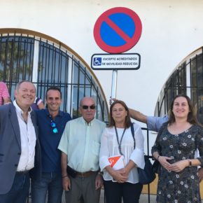 San Fernando estrena señalética para las personas con diversidad funcional tras una moción presentada por Ciudadanos