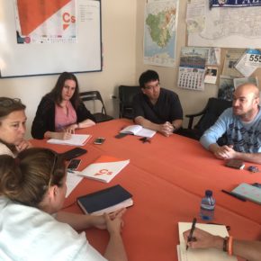 Ciudadanos pide al Ayuntamiento que impulse la puesta en marcha del servicio de intérprete de signos