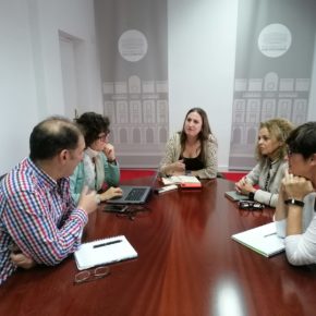El Ayuntamiento acuerda acciones conjuntas con la Asociación de Empresas Turísticas de Cádiz
